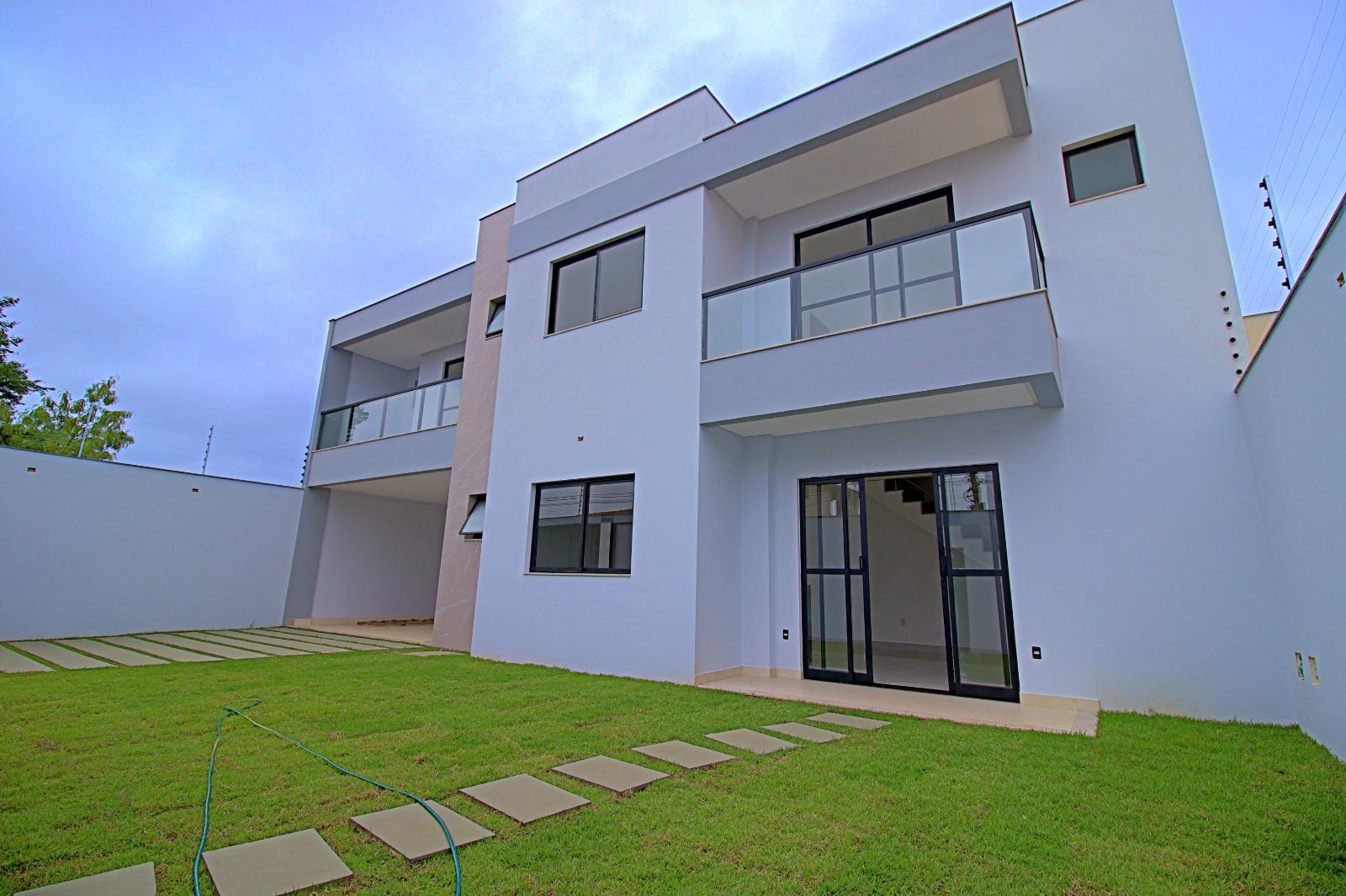 Casa Alto Padrão nova com 3 suítes no Itapebussu - Guarapari - ES