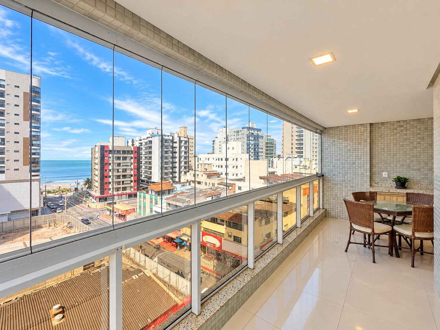Apartamento a venda de 3 quartos na Praia do Morro, Guarapari-ES, com suíte e 2 vagas de garagem!