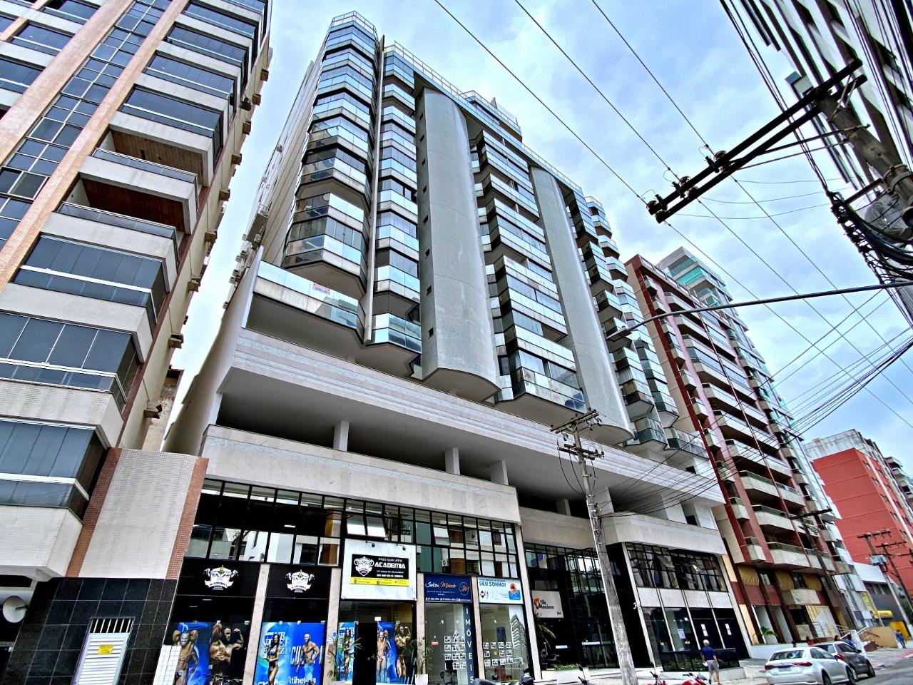 Cobertura 04 Suítes com 200M² com piscina, sauna, churrasqueira, varanda, armários embutidos, 04 vagas e 01 box!