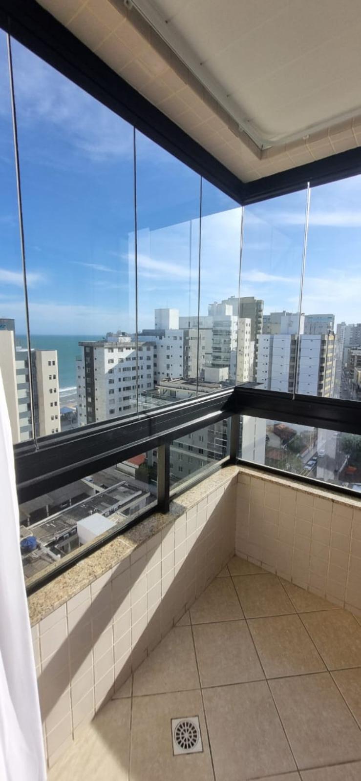 Apartamento de 2 quartos, andar alto e com vista para o mar na quadra do mar - Praia do Morro - Guarapari