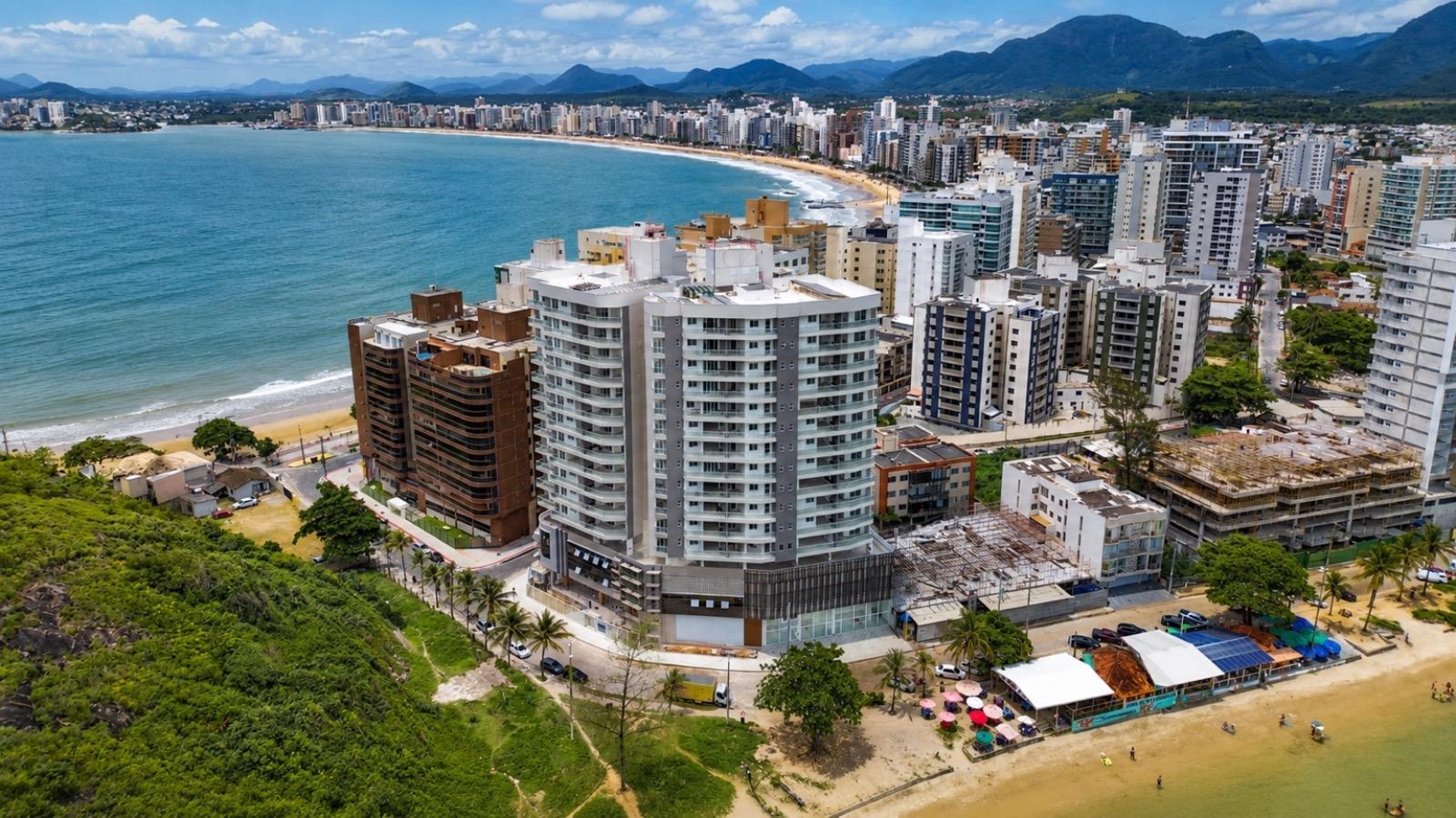 Apartamento à venda na Orla Praia do Morro, Guarapari-ES! 3 quartos, 1 suíte, 1 sala, 2 vagas de garagem.