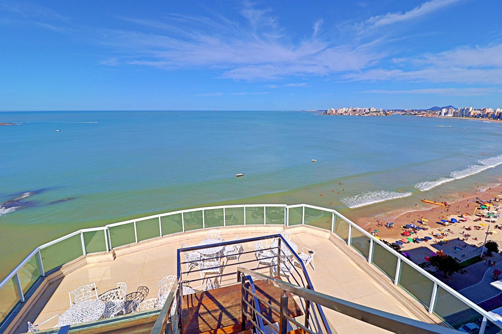 Cobertura duplex com 4 suites 3 vagas,437m² , na Orla da Praia do Morro - Guarapari ES