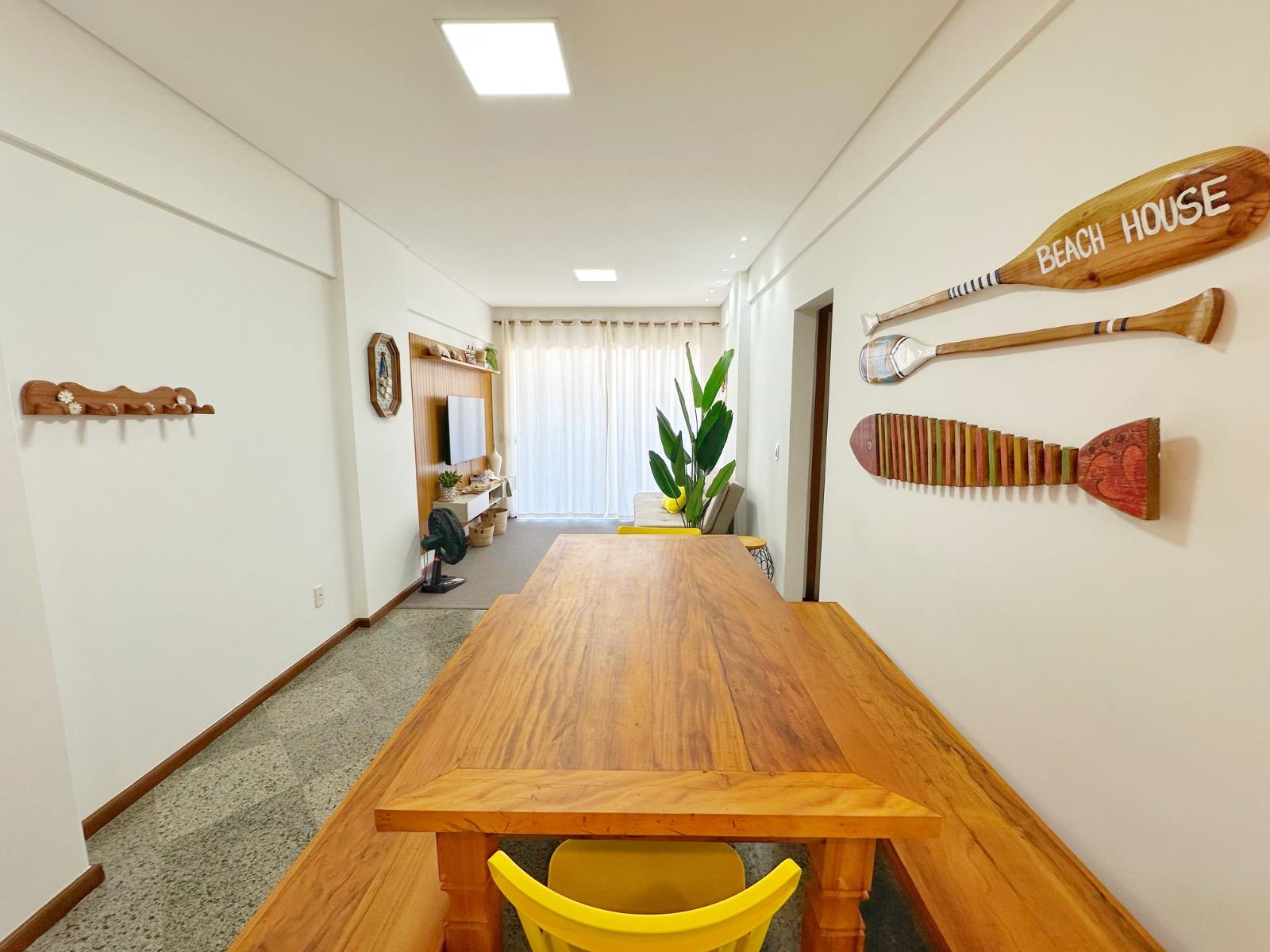 Apartamento de 2 quartos com suíte + DCE no Centro de Guarapari-ES, 85m² e vaga de garagem!