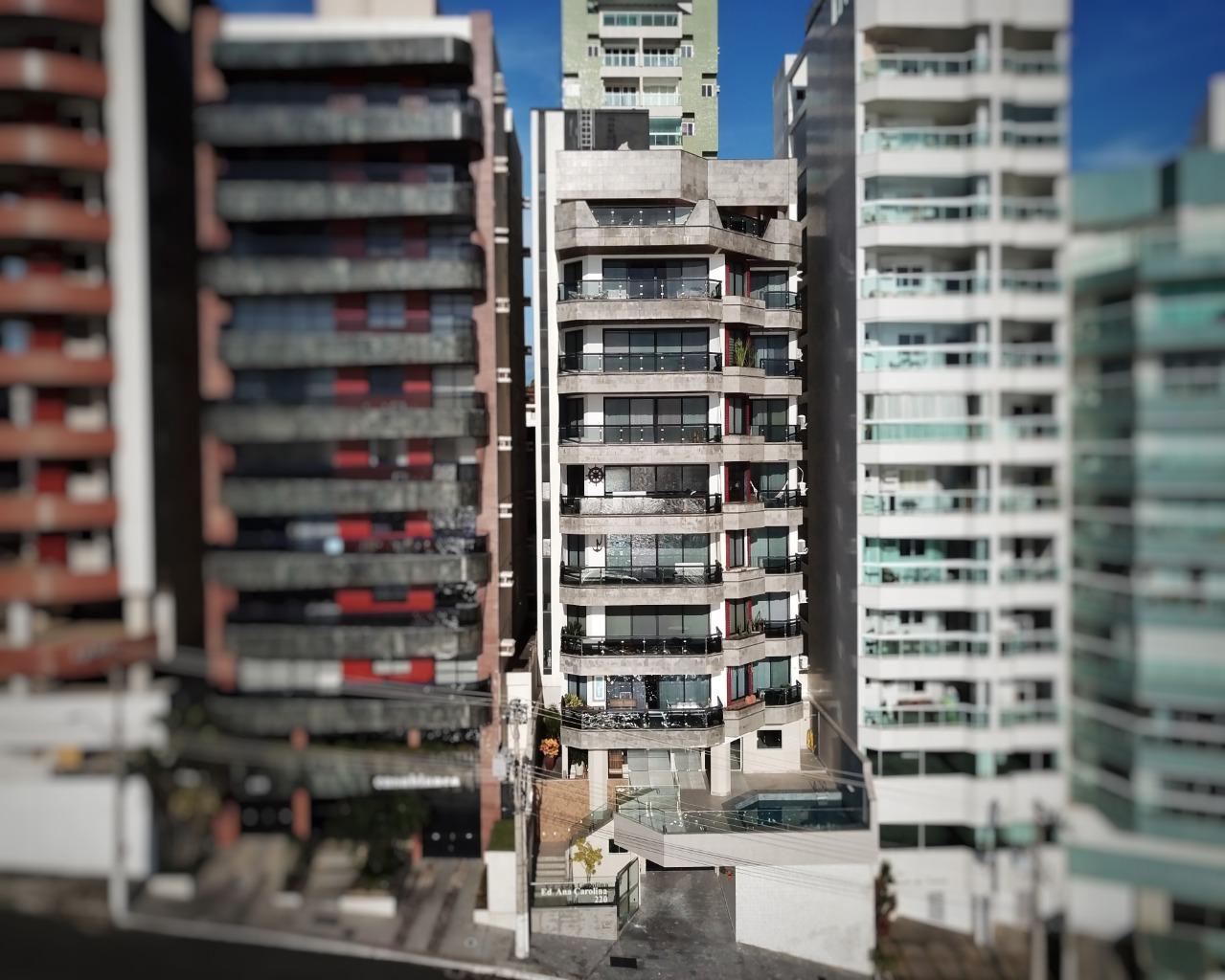 Edifício Ana Carolina apartamento de 4 quartos a venda de frente para o mar na Praia das Virtudes Centro de Guarapari ES