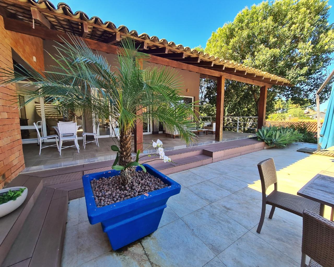 Casa de alto padrão na Aldeia da Praia com projeto exclusivo.