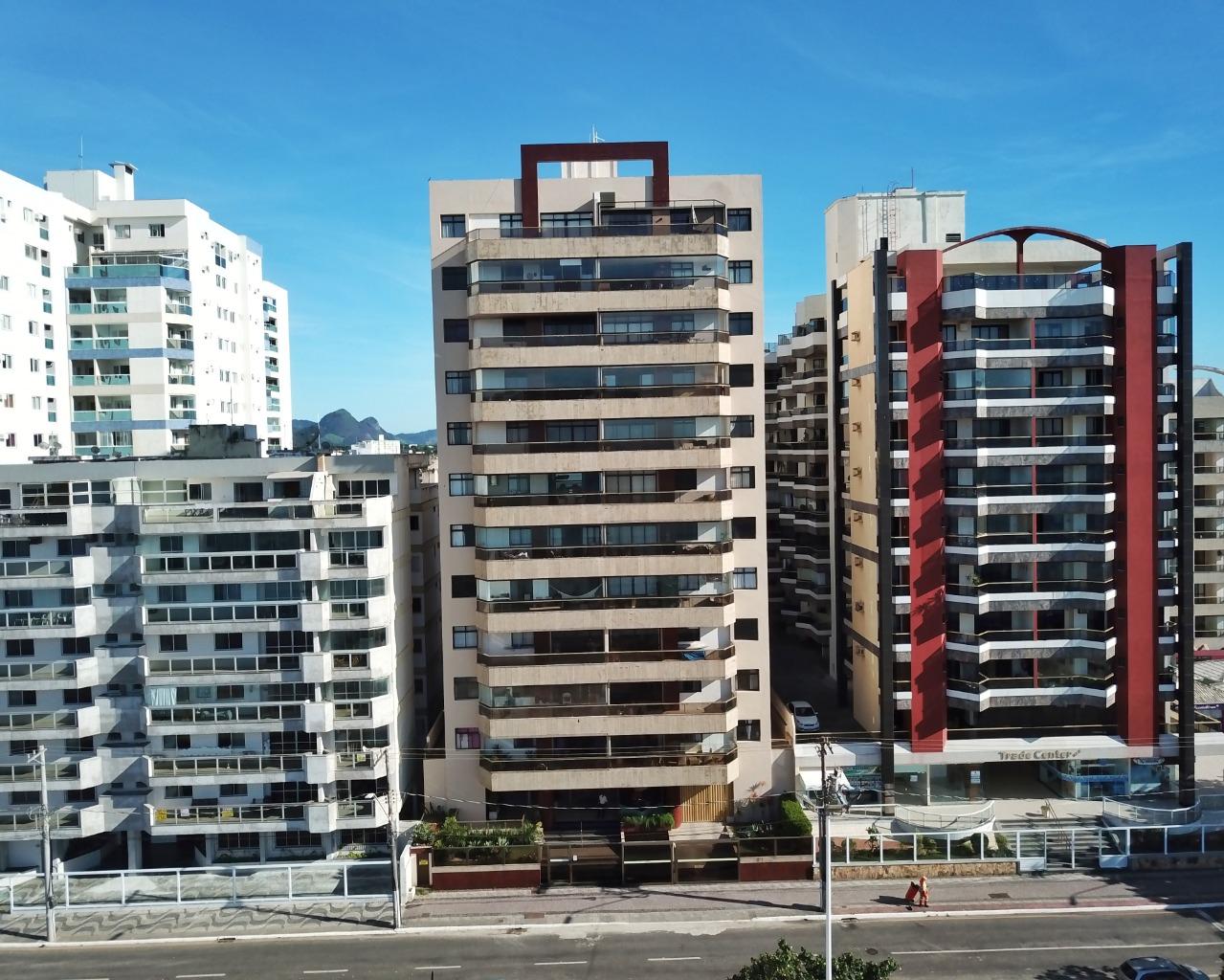 Edifício Sol e Mar apartamento de 3 quartos a venda, frente para o mar na Praia do Morro Guarapari ES