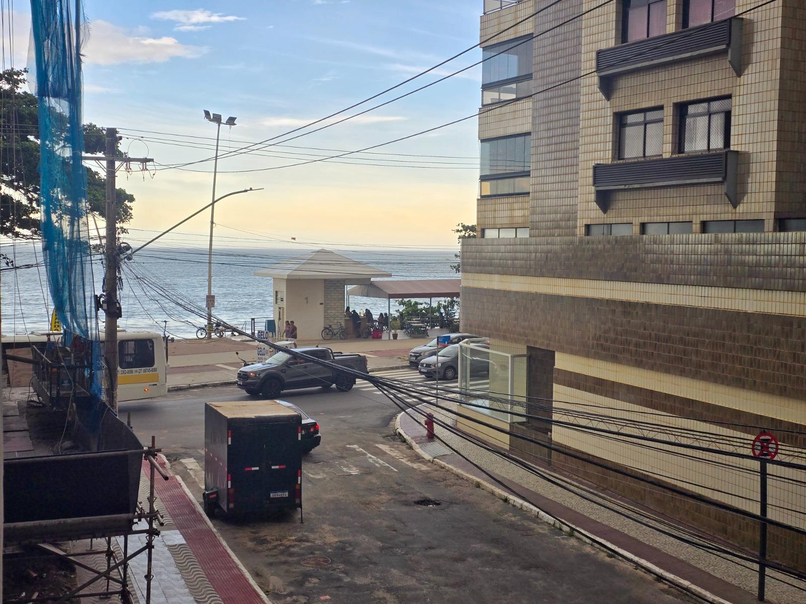 Apartamento à venda, 3 quartos na Praia do Morro: 1 suíte, 1 sala, 3 banheiros e 130m² em Guarapari-ES