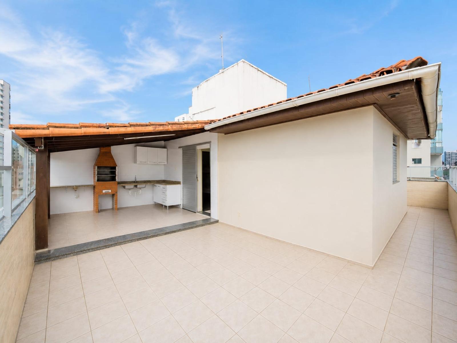 Cobertura à venda em Guarapari-ES, Praia do Morro: 4 quartos, 2 salas, 2 banheiros, 1 vaga, 140m² - Imperdível!
