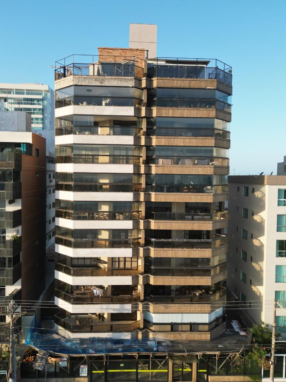 Edifício Benhur de Andrade apartamento quatro quartos frente para o mar Praia do Morro Guarapari ES