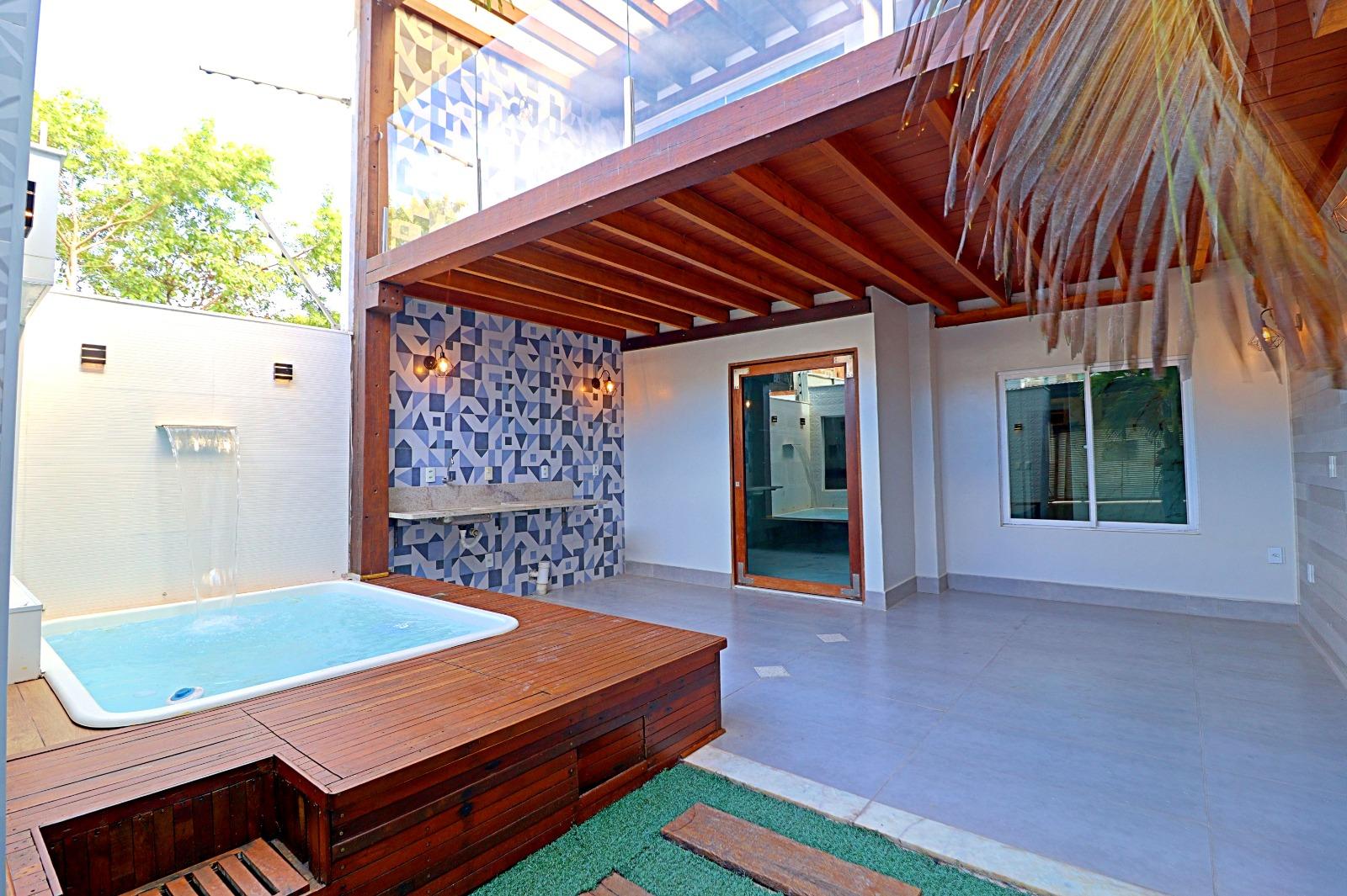Casa Duplex à venda, com 4 quartos, piscina e área gourmet em Jardim Boa Vista em Guarapari - ES