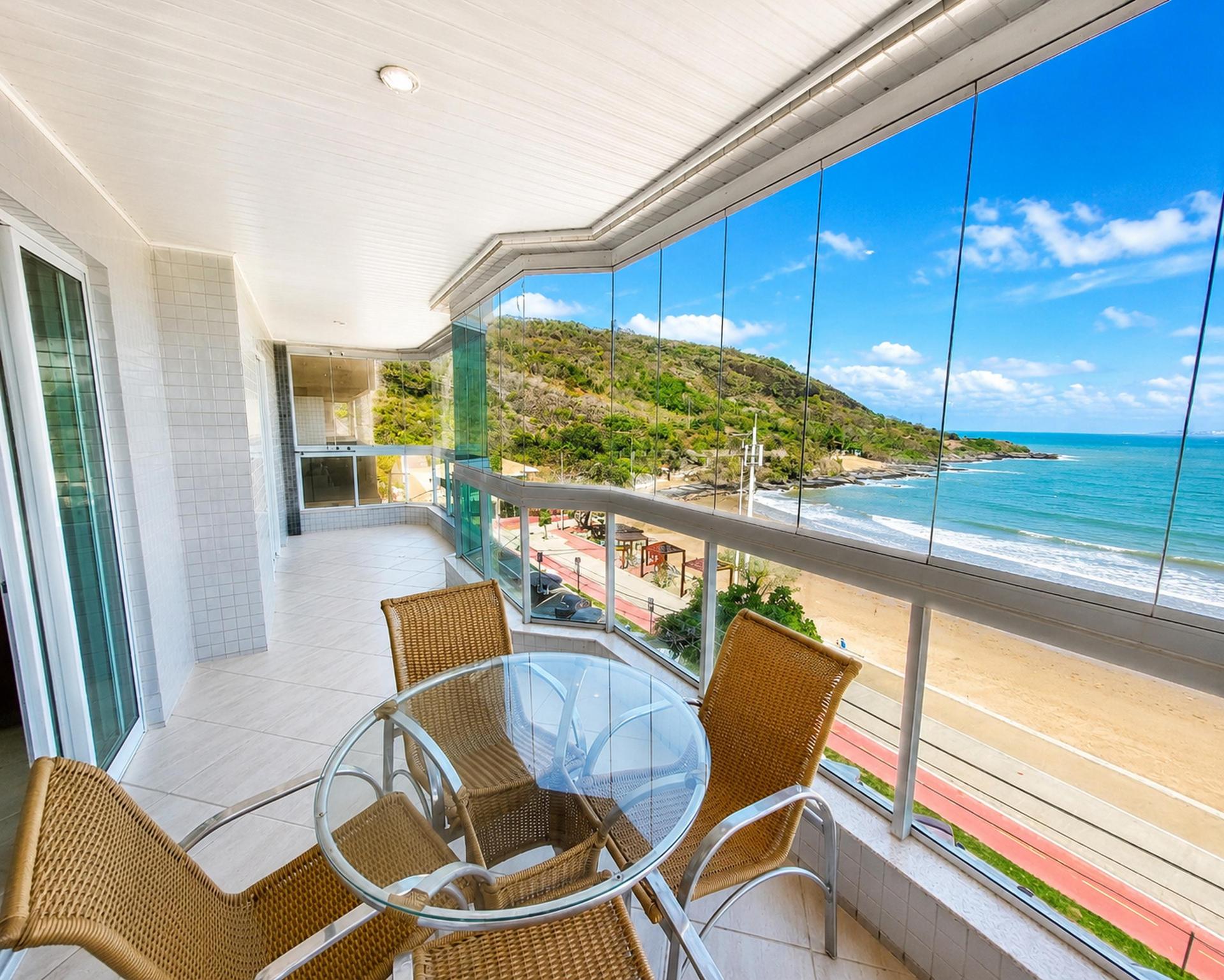 Apartamento com 4 quartos com suíte a venda, 207m² - Praia do Morro - ES